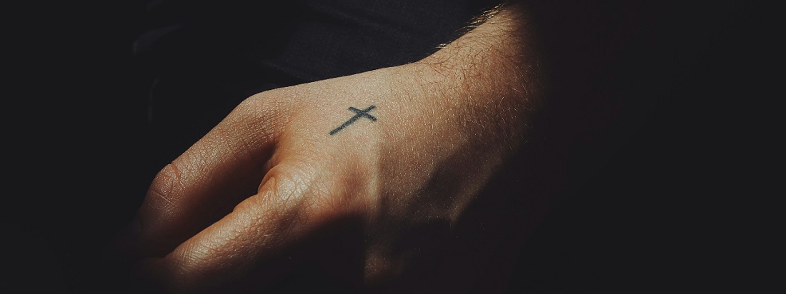 15 Cool Cross Tattoo Ideas For Men To Show Allegiance To God