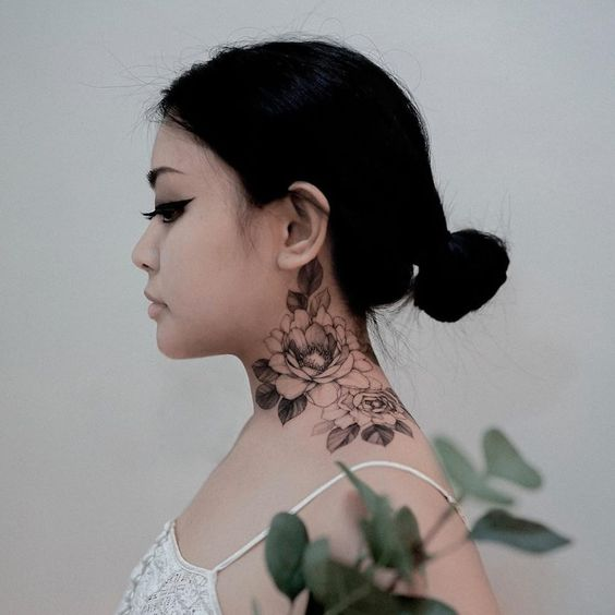 middle neck tattoos