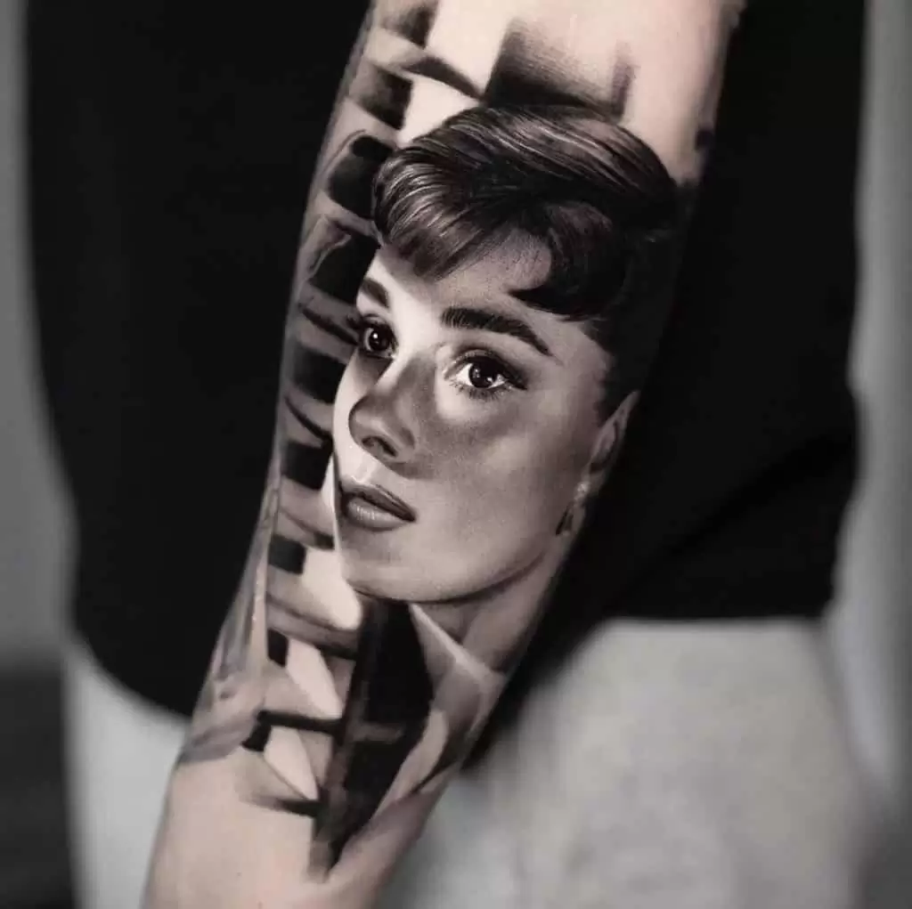 black-and-grey-tattoo