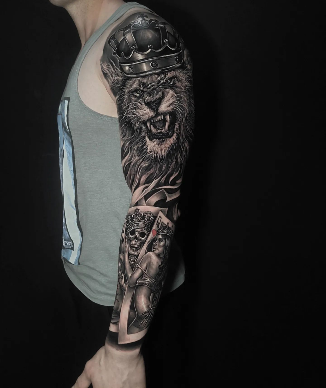 black-and-grey-tattoo