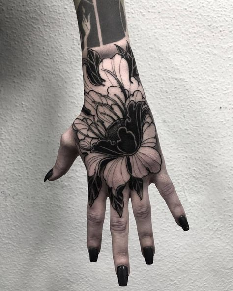 illustrative-tattoos