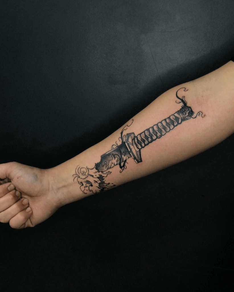 black-and-grey-tattoo