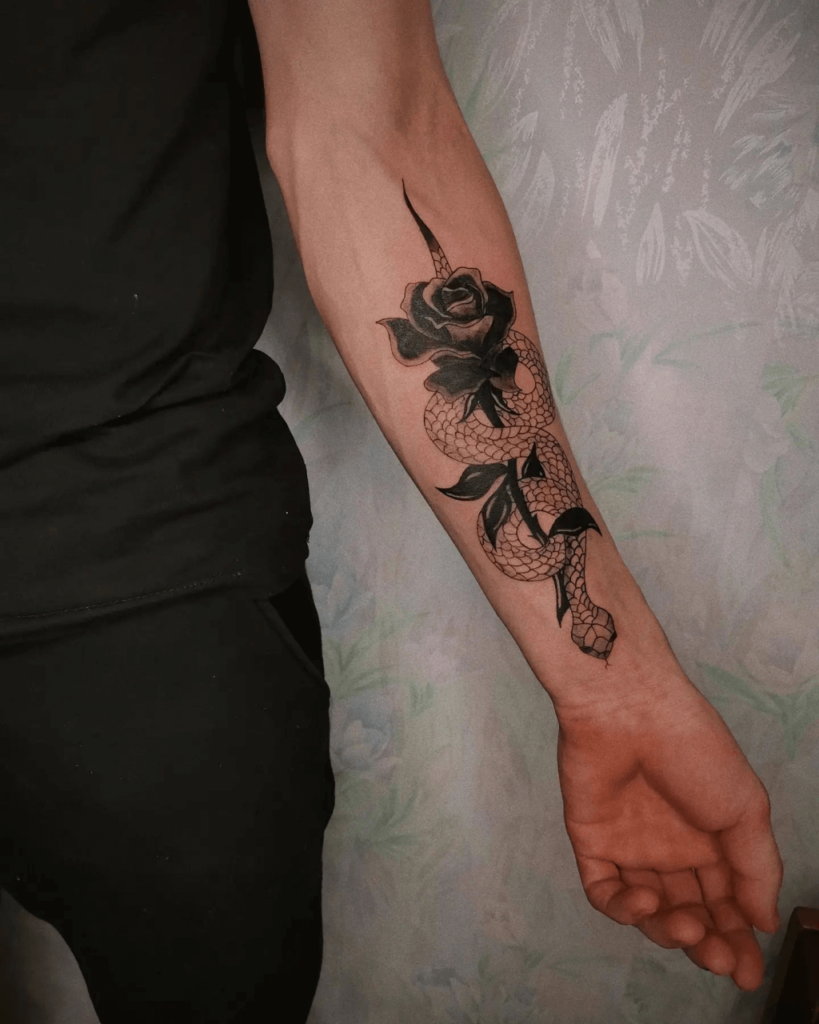 black-and-grey-tattoo