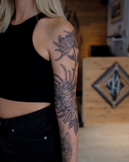 Sleeve