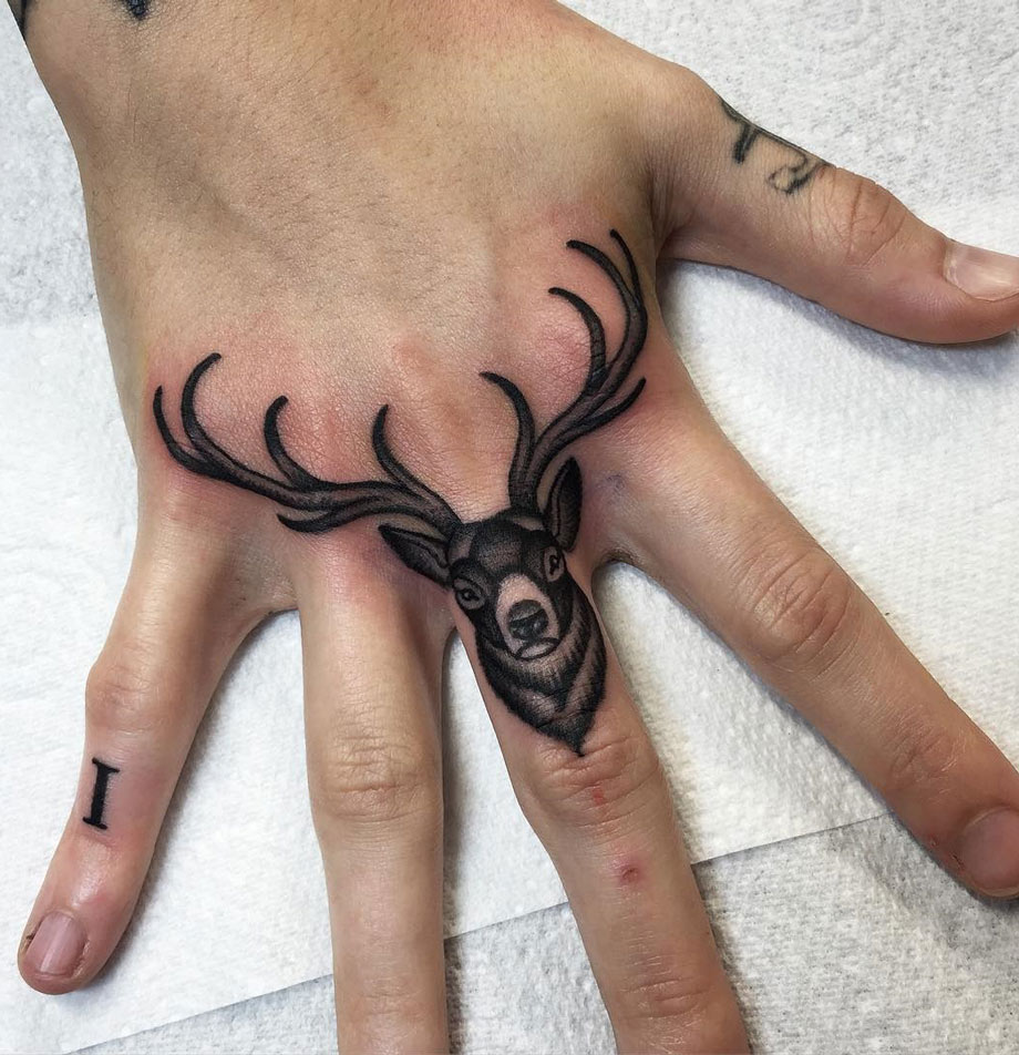 70+ Gorgeous Finger Tattoo Designs