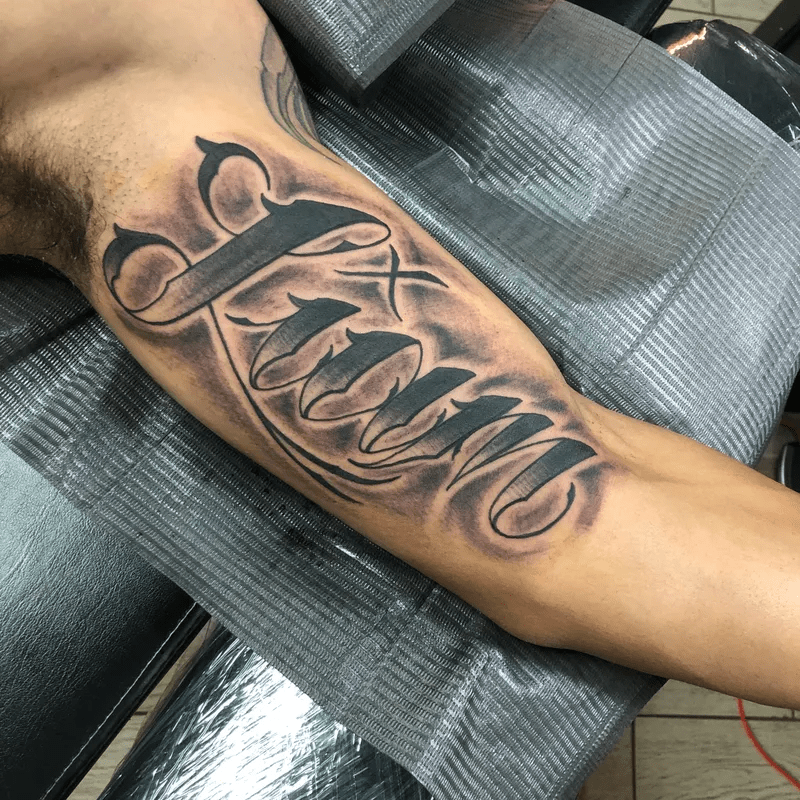 Eddie Ayala — The Best in Custom Lettering Tattoos