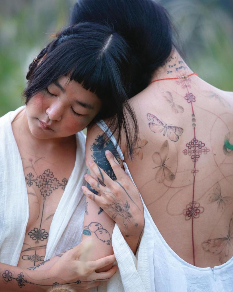 Traditional Korean Motifs in Sion’s Tattoos