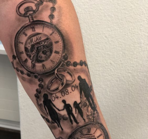 clock with child’s birth time tattoo
