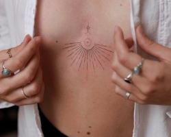 Sternum_tattoo