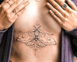 Sternum_tattoo