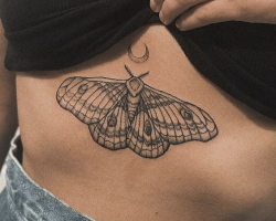Sternum_tattoo