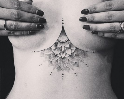 Sternum_tattoo