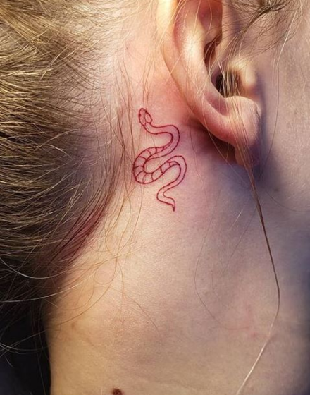 neck tattoos for women