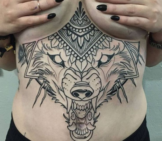 tattoo_on_stomach animal tattoo