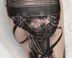 cool tattoo on the leg