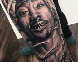 cool tattoo on the leg