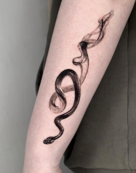 Single medium-sized snake tattoo ideas