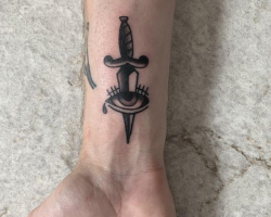 Wrist_tattoo_ideas