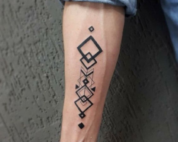 Geometric tattoo
