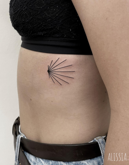 Geometric tiny tattoo ideas