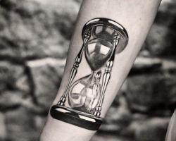 Hourglass