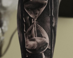 Hourglass