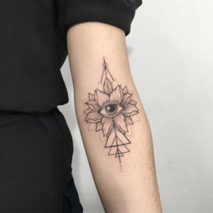 Geometric Evil eye