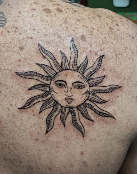 Sun with face