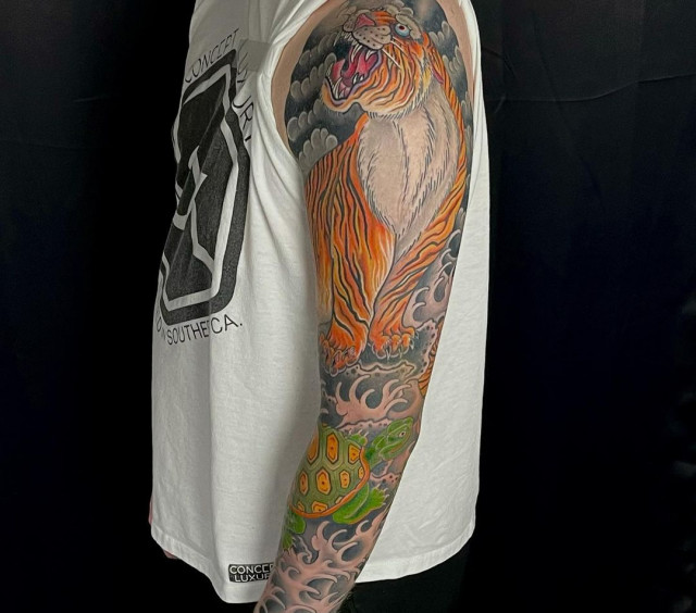 Artist: Mark Thompson