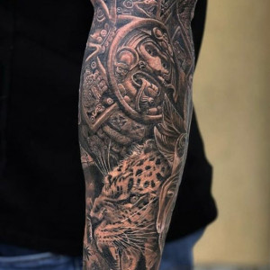 The sleeve Aztec tattoo des
