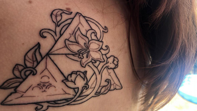 Flowers in Triforce symbol