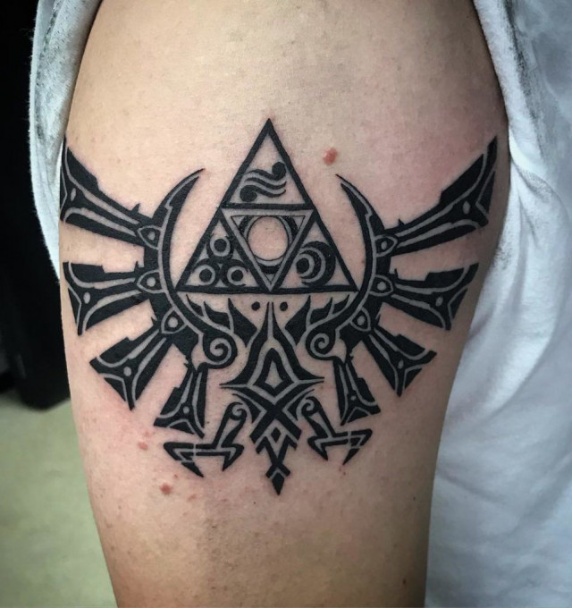 Tribal Triforce design