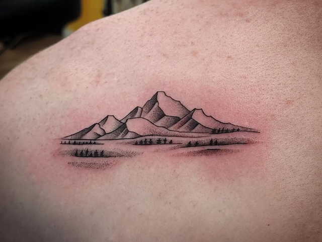 Simple back tattoo