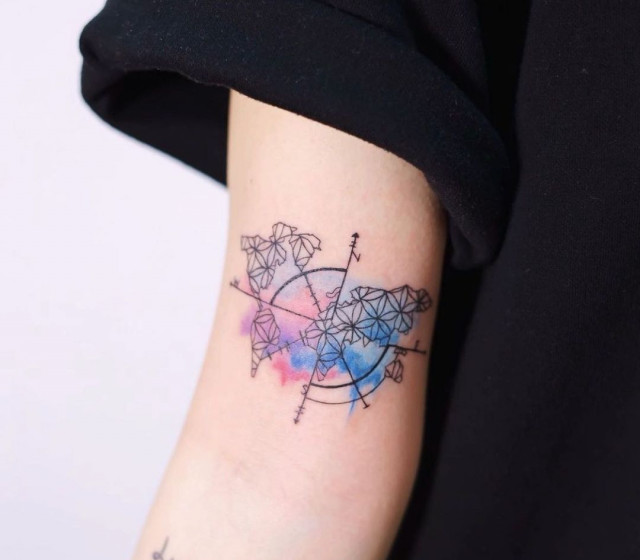 By: @jooyoung_tt By: @jooyoung_tt