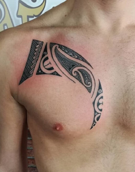 Small minimalistic Polynesian tattoos