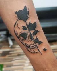 Skull with roses