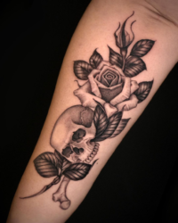 Skull with roses