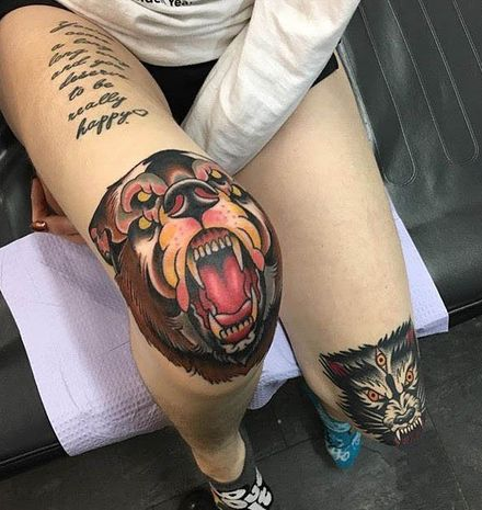 Tattoos on the Knee With Animals