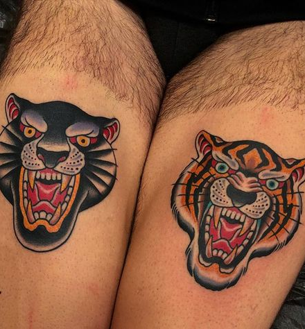 Tattoos on the Knee With Animals