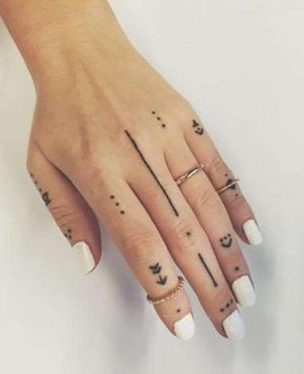 Simple Henna Tattoos