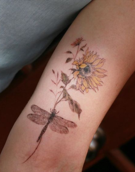Dragonfly With Floral Motifs