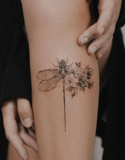 Dragonfly With Floral Motifs