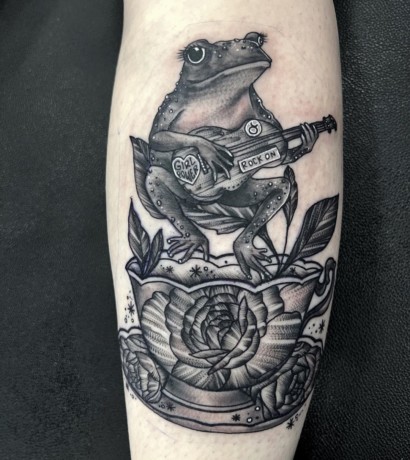 Jessica Beth—a Master of the Dotwork