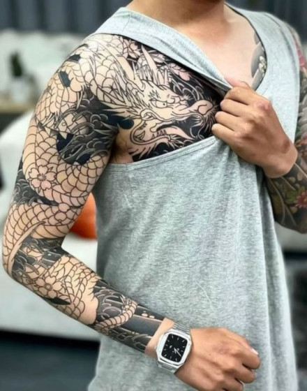 Sleeve