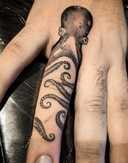 Palm Kraken Tattoo