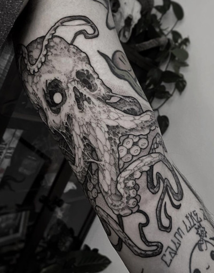 Skull Kraken Tattoo