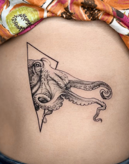 Simple Kraken Tattoo