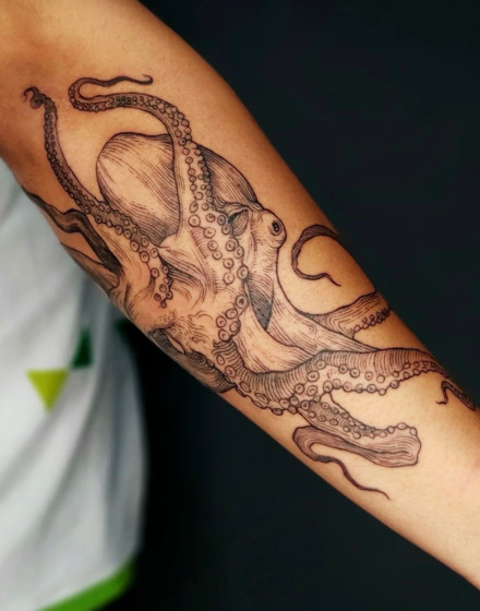 Simple Kraken Tattoo