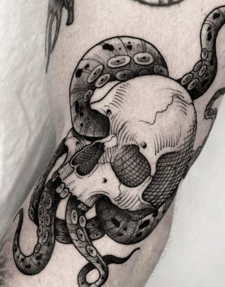 Skull Kraken Tattoo