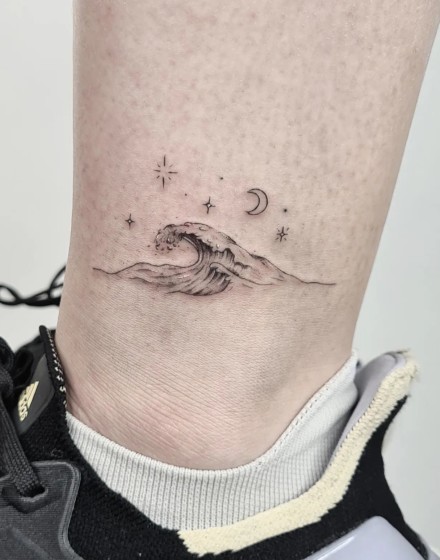 Minimalism and Fine Line